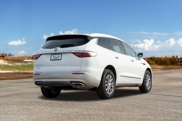 2022 Buick Enclave Essence 7