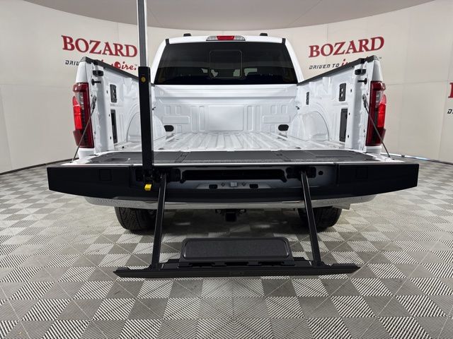2025 Oxford White Ford F-150 XLT 4X4 Truck