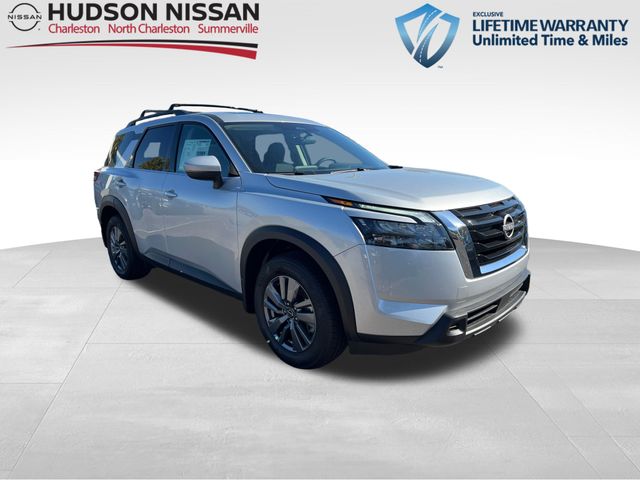2025 Brilliant Silver Metallic Nissan Pathfinder SV SUV