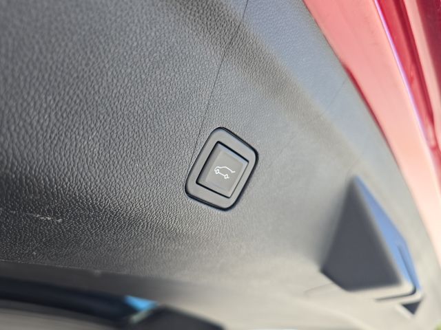 2023 Chevrolet Suburban Premier:C02421