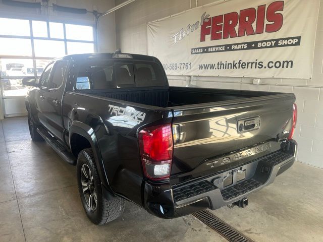 2018 Toyota Tacoma TRD Sport photo
