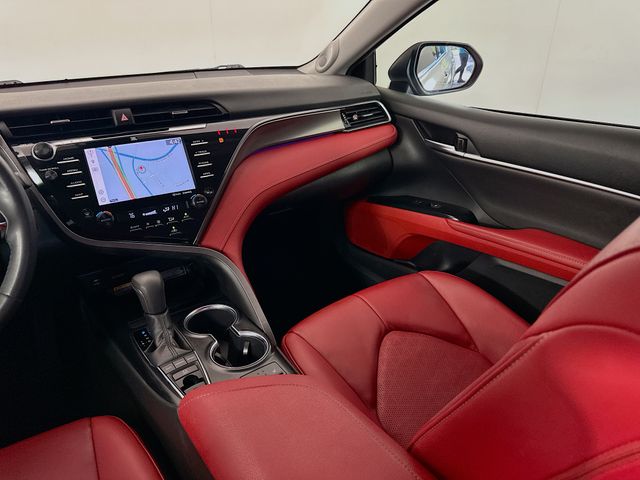 Thumbnail: 2019 Toyota Camry - 24