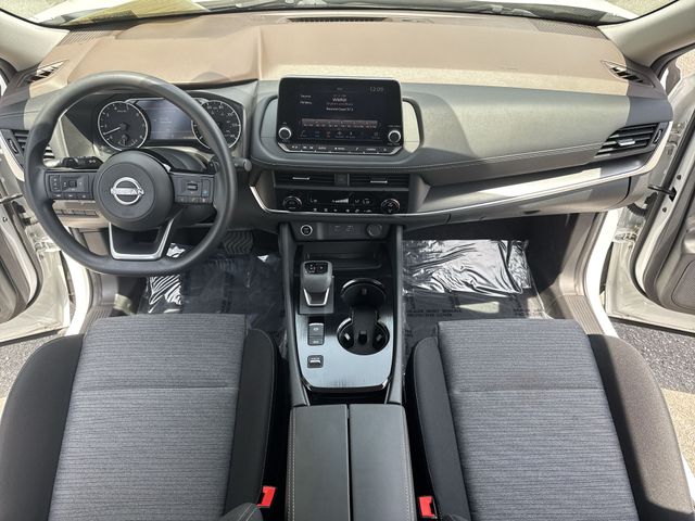 Used 2023 White Nissan SV image 9