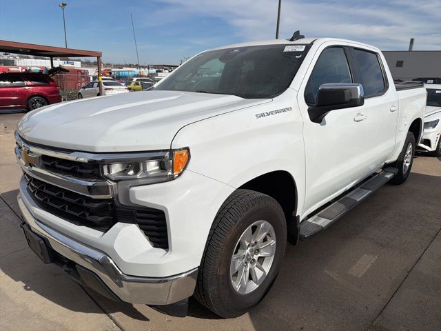 2022 Chevrolet Silverado 1500 LT Crew Cab 4WD