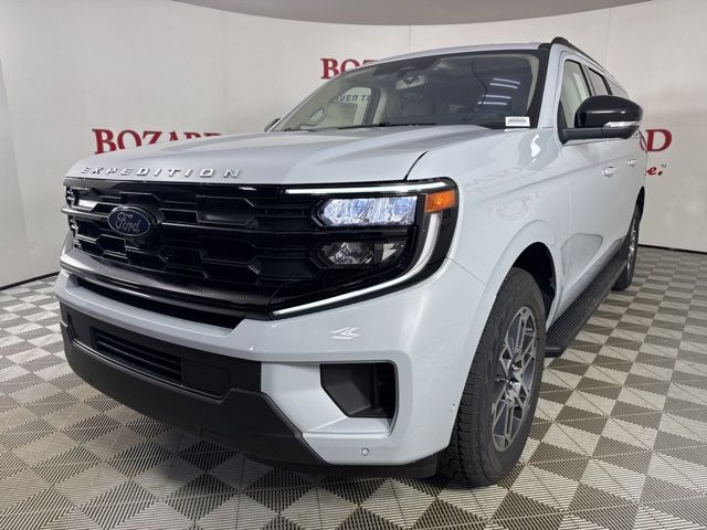 2025 Space Silver Metallic Ford Expedition Max 4X4 SUV
