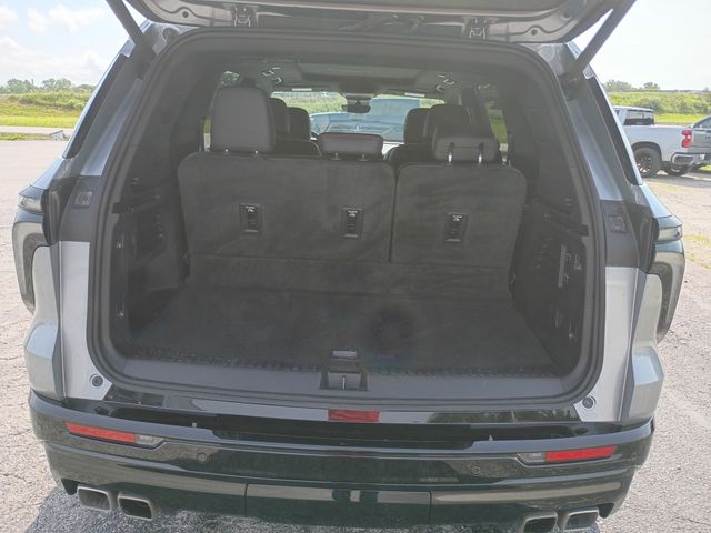 Used 2024 Chevrolet Traverse SUV
