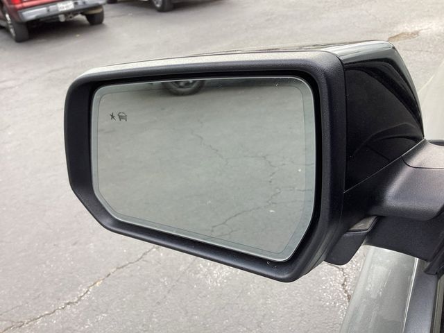 Used Car 2023 Chevrolet Traverse  Premier For Sale Under $35,000 In San Antonio, Texas