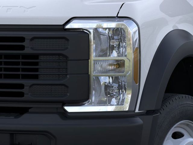 2026 Ford F-550 Super Duty Chassis Cab XL - Photo 18