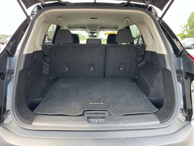 Used 2023 Black Nissan S image 8