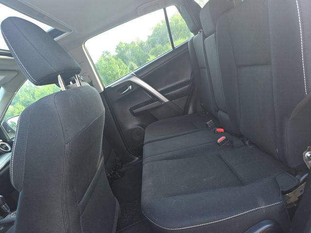 Used 2018 Black Toyota XLE image 15