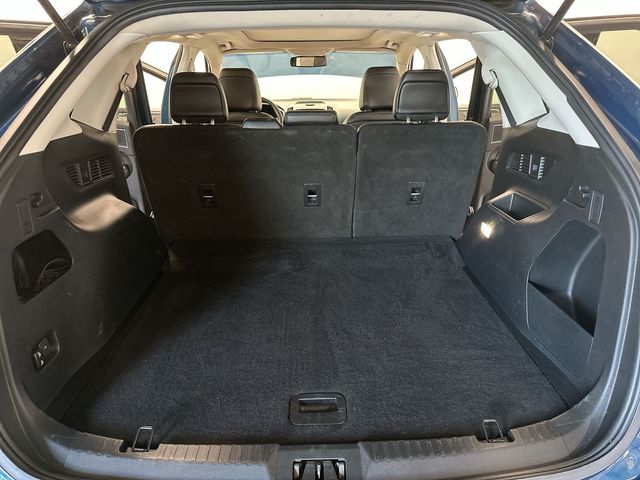 2020 Ford Edge SEL Green at Luther Ford