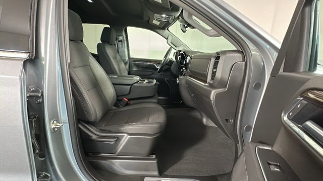 2026 Sterling Metallic GMC Sierra 1500 SLE 4X4 Truck