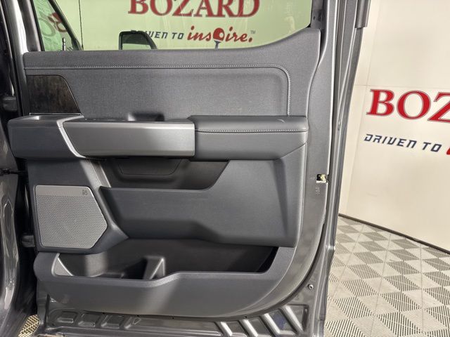 2025 Carbonized Gray Metallic Ford F-250SD Lariat 4X4 Truck