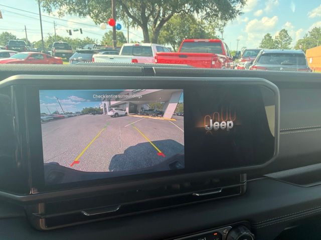 2026 Jeep Gladiator Sahara 4x4