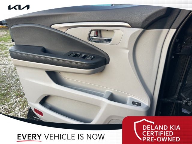2020 Honda Pilot EX photo 22