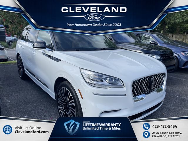 White Metallic 2023 Lincoln Aviator SUV / Crossover All-Wheel Drive Automatic