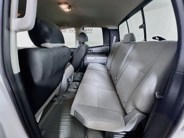 Used 2007 White Toyota SR5 image 19