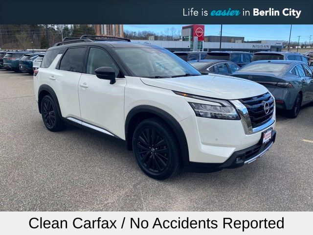 2022 Nissan Pathfinder Platinum 4WD