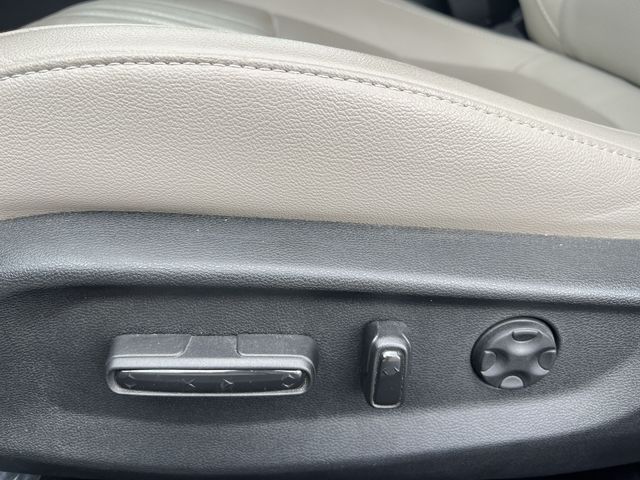 Used 2019  Honda Touring 2.0T image 37