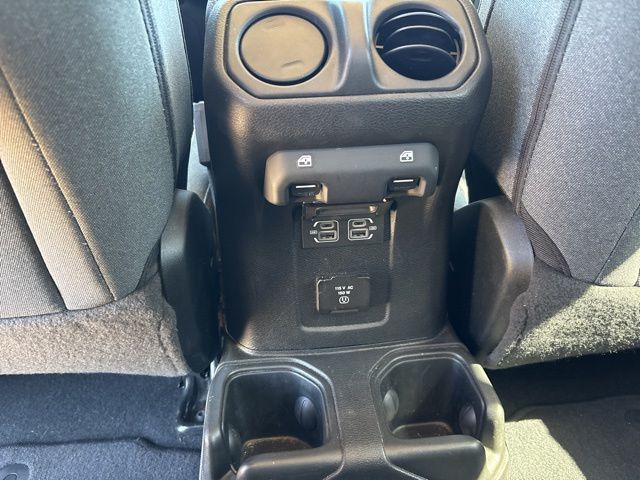 Used 2024 Jeep Wrangler SUV