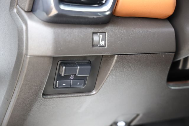 2024 GMC Canyon AT4 White at Gullo Toyota