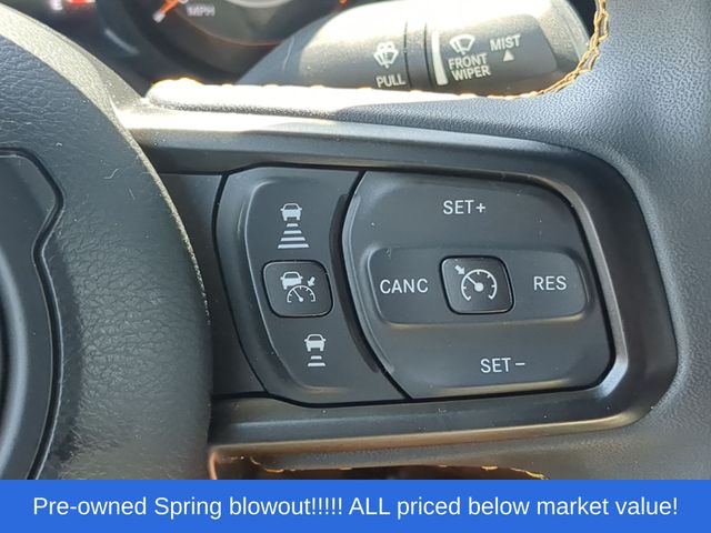 Used 2024 Silver Zynith Clearcoat Jeep Sport S image 25