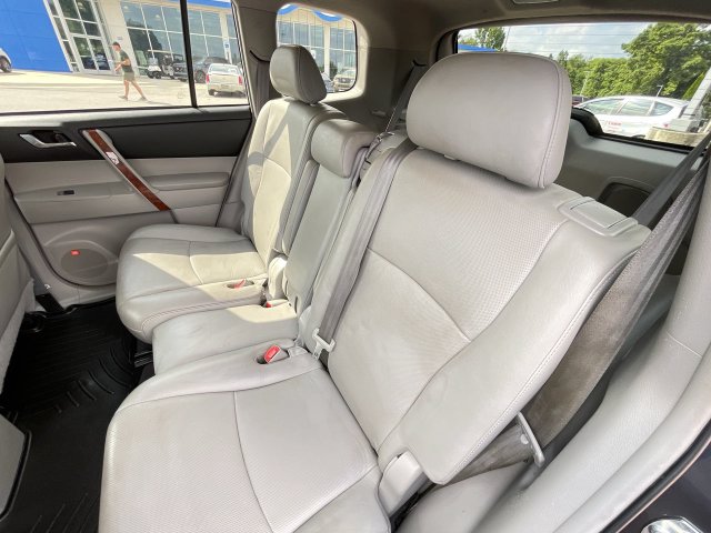 Used 2013 Toyota Highlander SUV