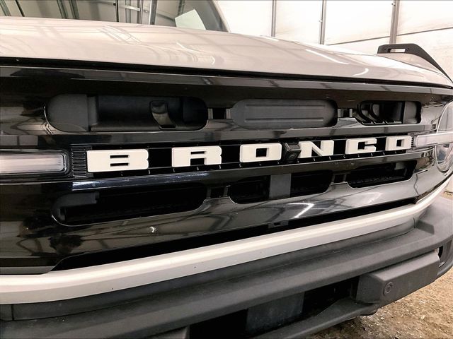 2021 Ford Bronco Outer Banks White at Bob Ruth Ford