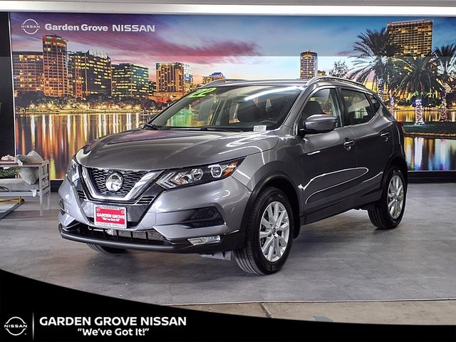 2022 Nissan Rogue Sport SV