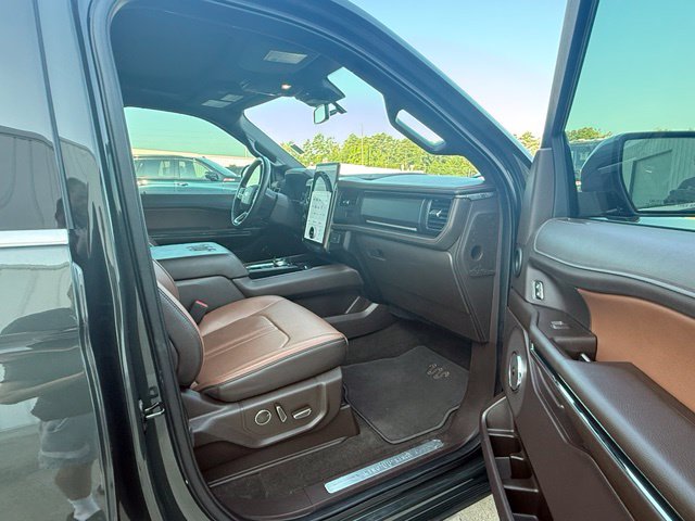 2023 Ford Expedition Max King Ranch:B02536
