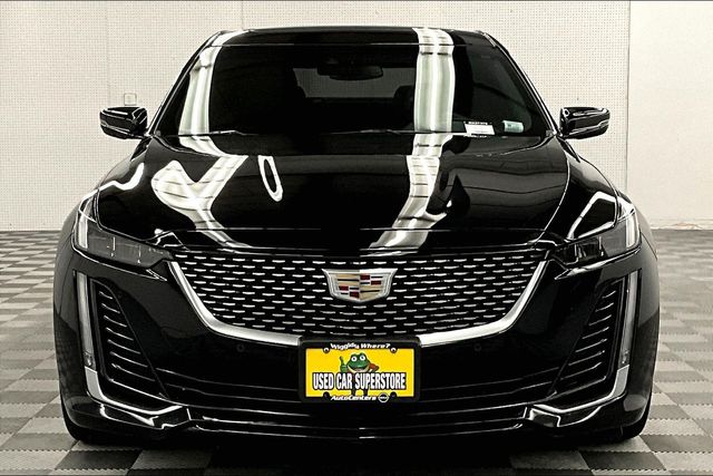 View vehicle photo 4