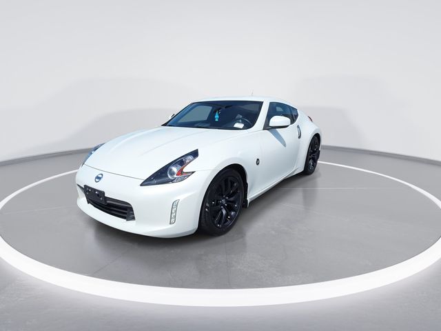 Used 2020 White Nissan Base image 3