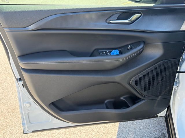 new 2026 Jeep Grand Cherokee car, priced at $42,089