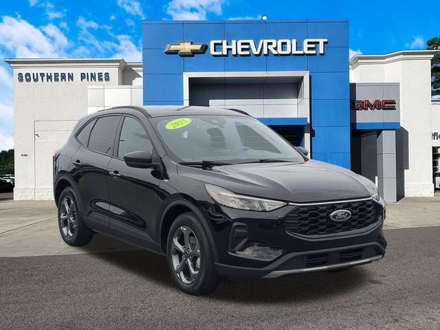 Black Metallic 2025 Ford Escape ST-Line FWD SUV / Crossover Front-Wheel Drive 8-Speed Automatic