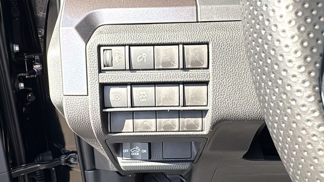 2025 Toyota Tacoma SR5 - Photo 19