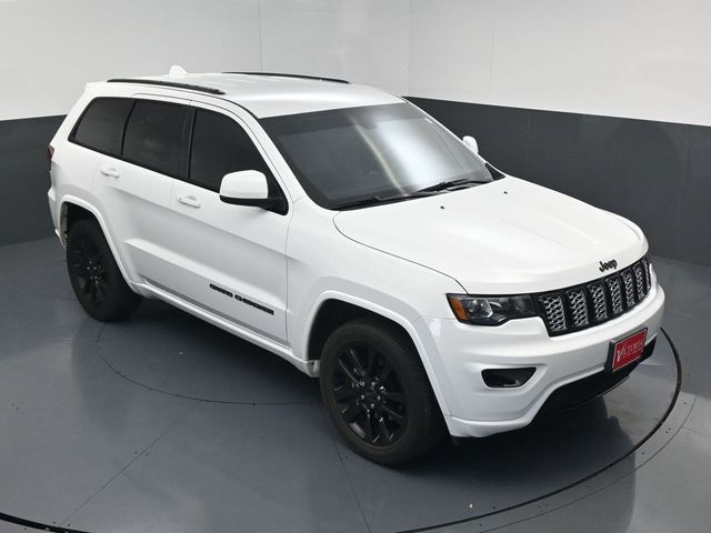 2020 Jeep Grand Cherokee Altitude White/off-white at River Oaks CDJR