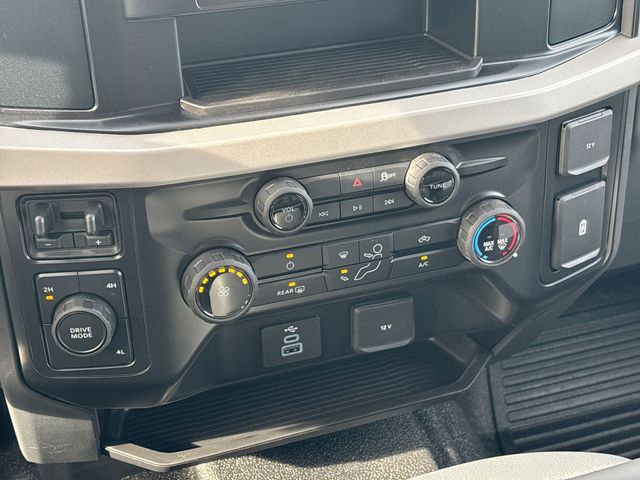 New 2026 Oxford White Ford F-450® XL image 17