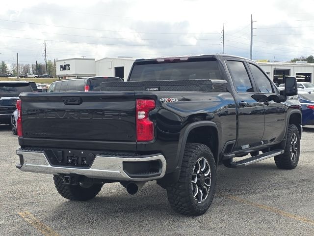 2024 Chevrolet Silverado 2500HD LT:45240A
