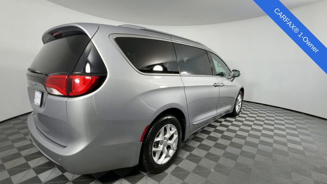 Used 2017 Chrysler Pacifica For Sale in Indianapolis, IN