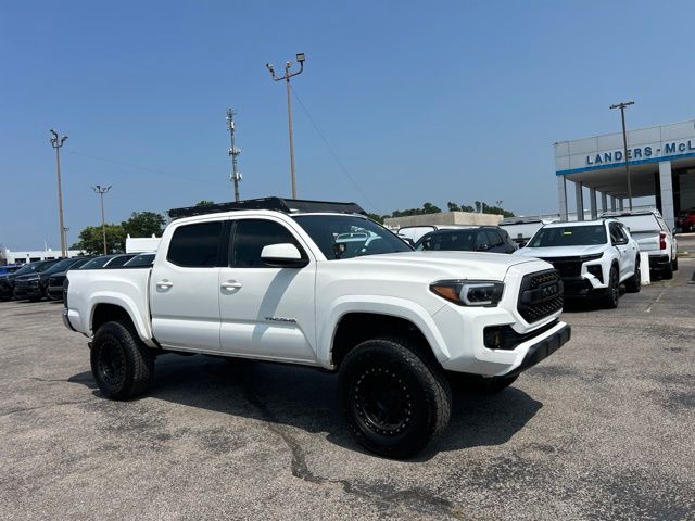 Super White 2017 Toyota Tacoma Pickup Truck Four-Wheel Drive 6-Speed Automatic