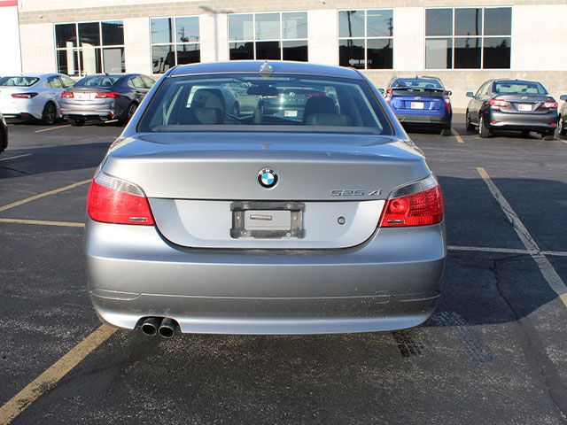 Used 2006 Black BMW 525xi image 6