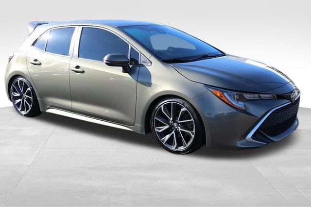 2020 Toyota Corolla Hatchback XSE 17