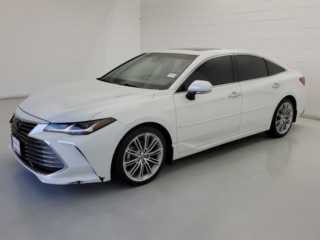 Pearl 2021 Toyota Avalon Sedan Front-Wheel Drive 8-Speed Automatic