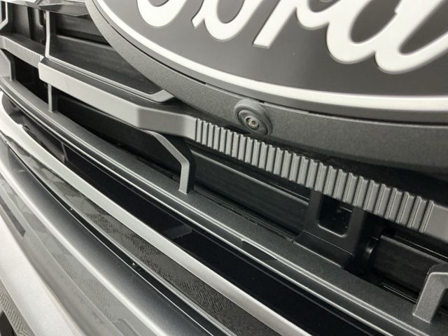 New 2026 Carbonized Gray Metallic Ford XLT image 9