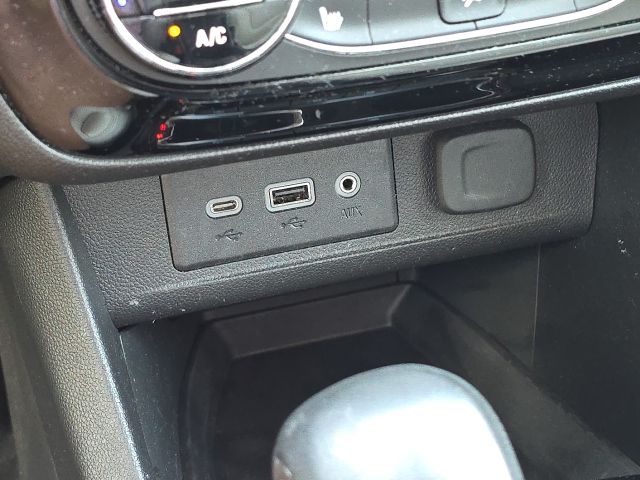 2023 Buick Encore GX Essence:C02726