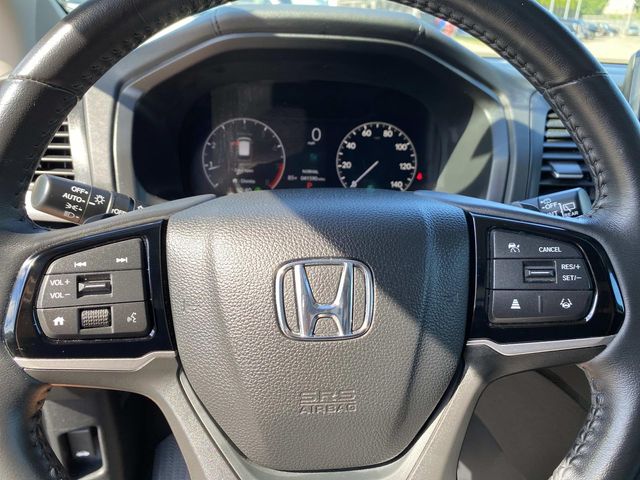 Used 2025 Honda Odyssey Van