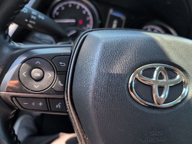 2022 Toyota Camry SE White at Subaru and VW of Moon Township
