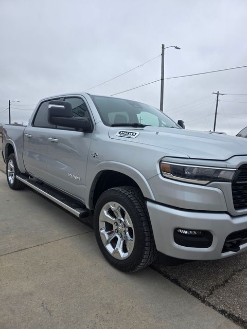 View vehicle photo 4