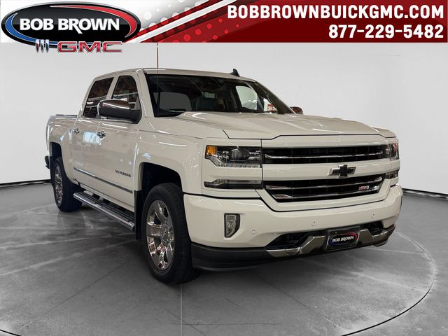 Summit White 2018 Chevrolet Silverado 1500 Pickup Truck Four-Wheel Drive 8-Speed Automatic Overdrive
