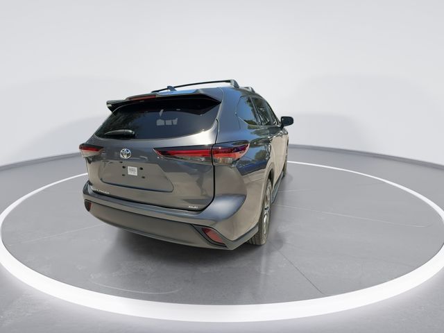 2024 Toyota Highlander - $36,998